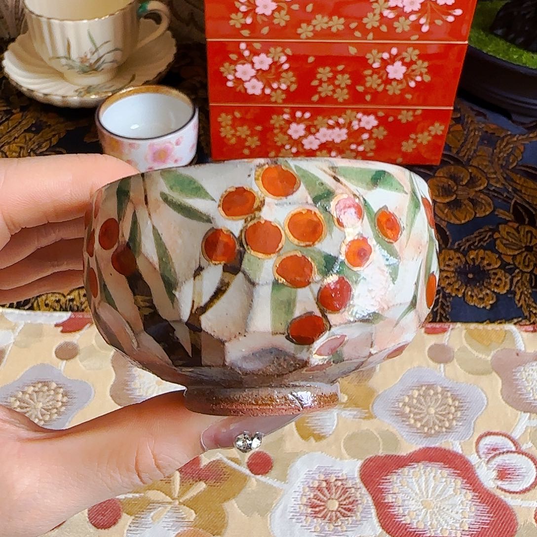 它家茶具瓷器真美！6