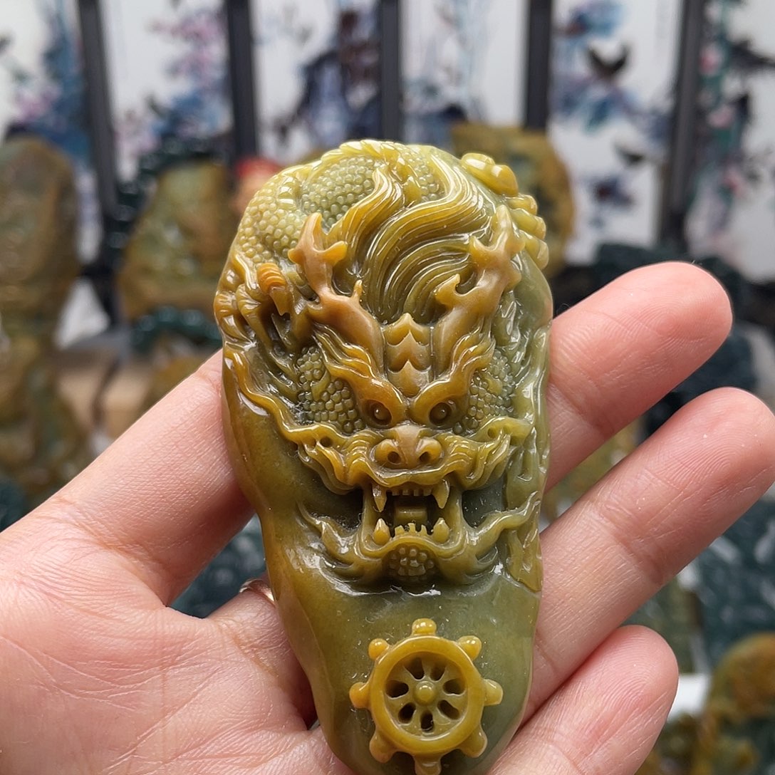 翡翠未镶嵌颈饰天然翡翠a货龙