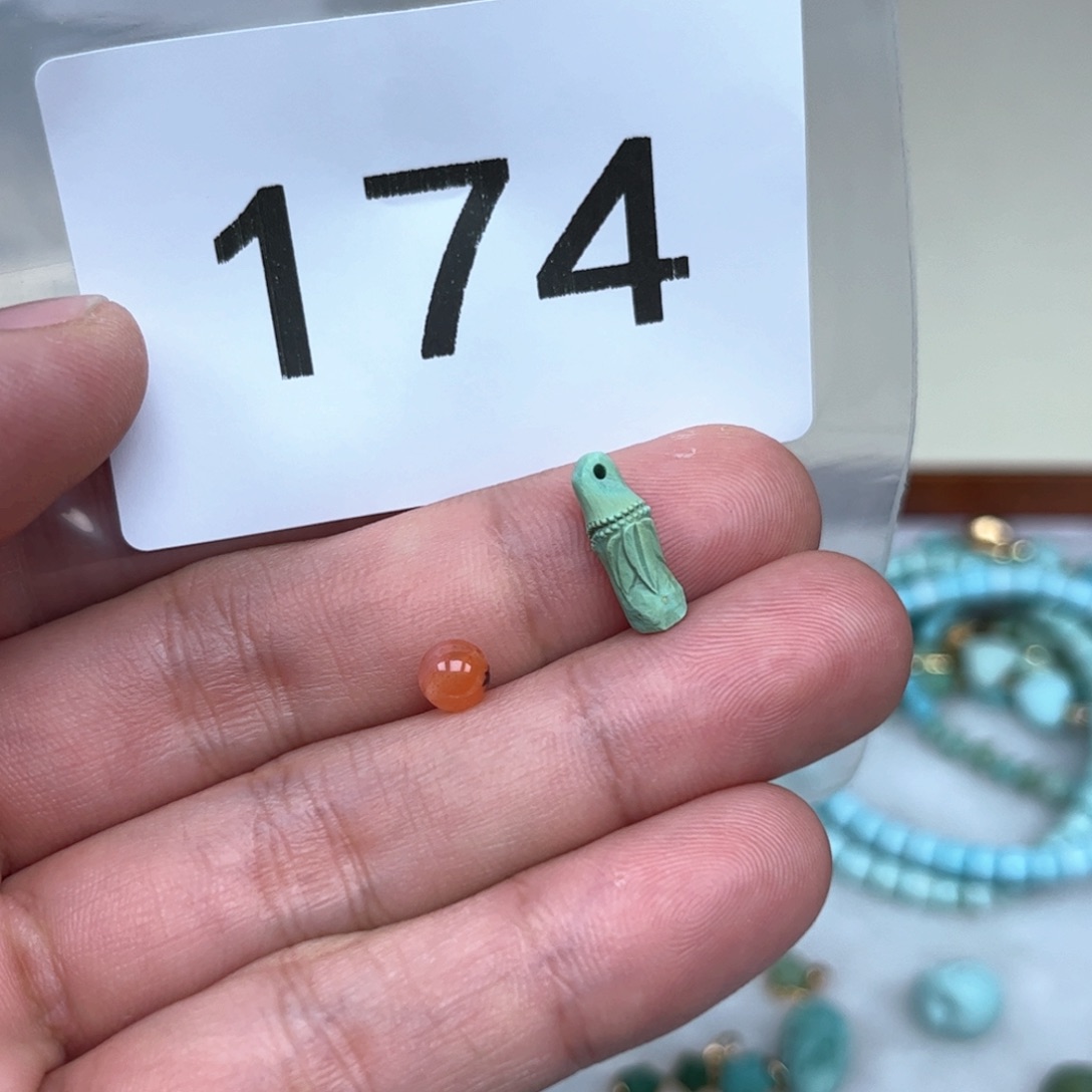 南红玛瑙未镶嵌珠宝奇石