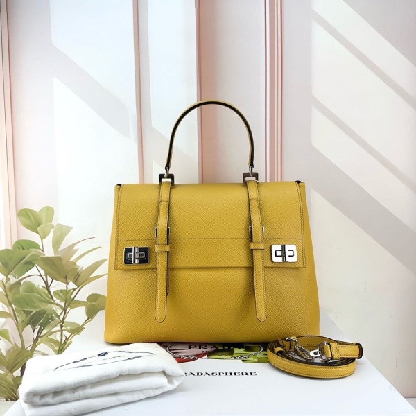 普拉达/包包/95新/33*17*24/C534927676