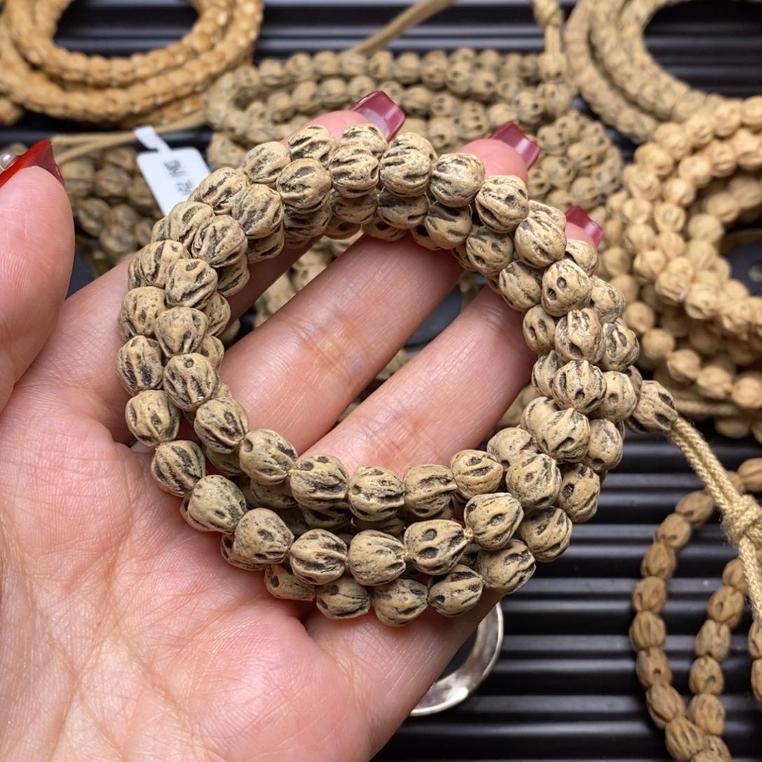 柏香籽/百香籽吊坠鹏*