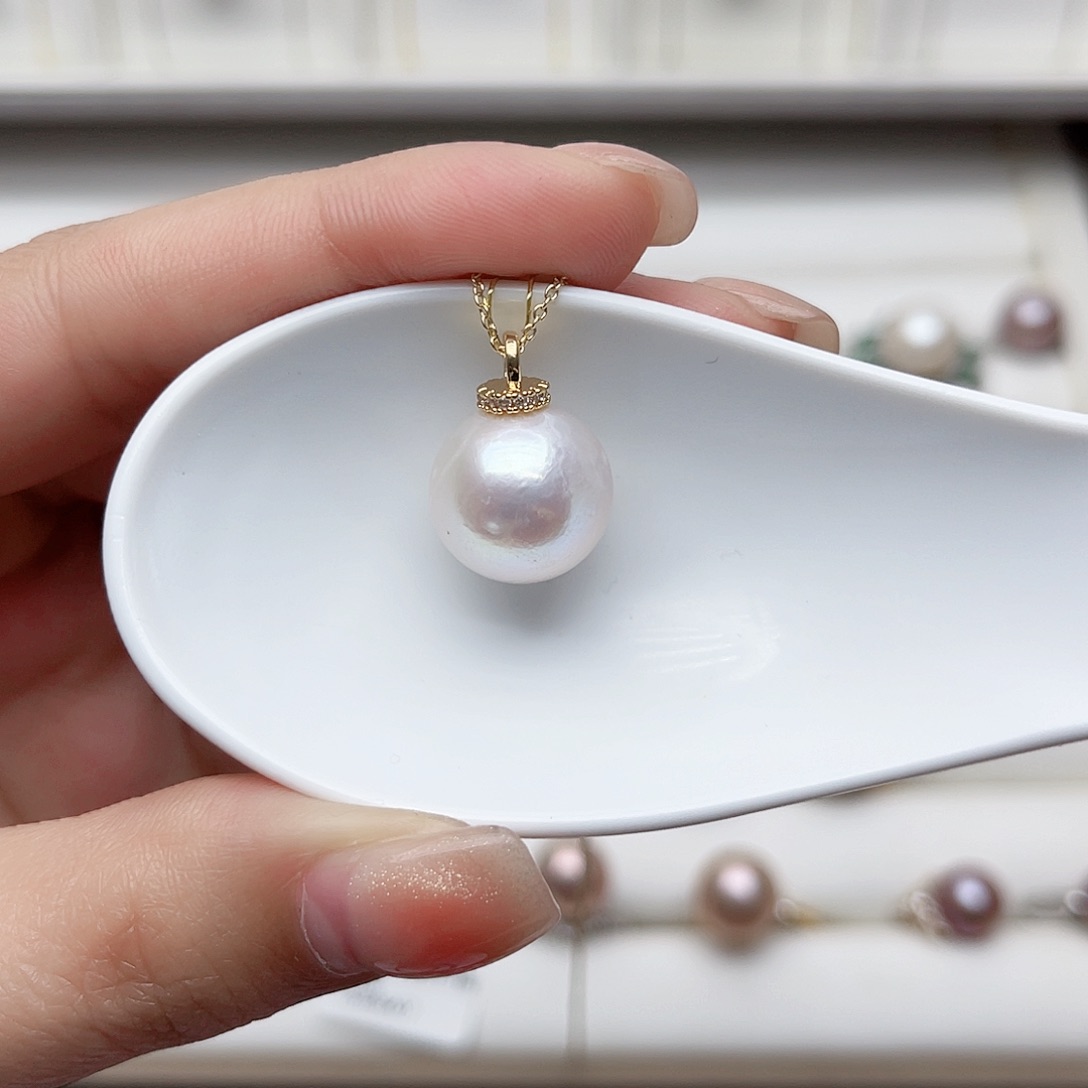 淡水珍珠吊坠(赠链)未镶嵌