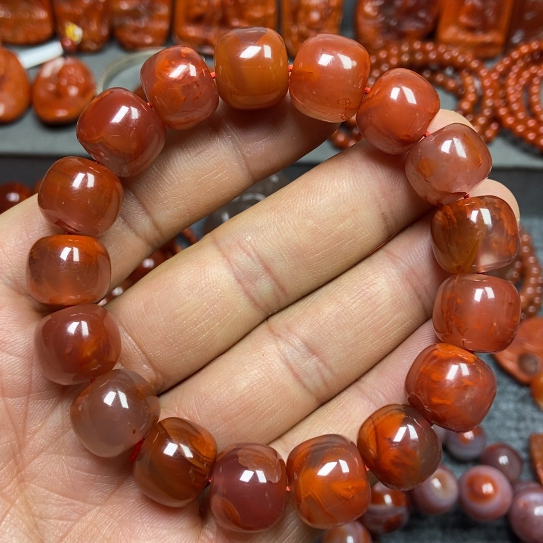 南红玛瑙手串未镶嵌13+’mm