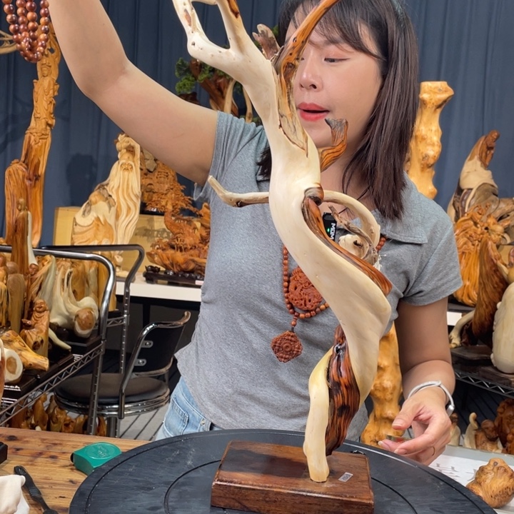 柏木（崖柏）随型飘枝