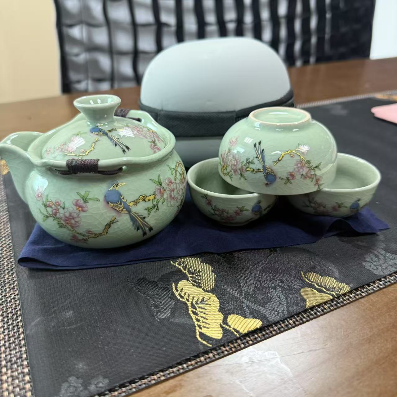 LH0008-龙泉青瓷喜鹊登枝升级款旅行茶具一壶三杯
