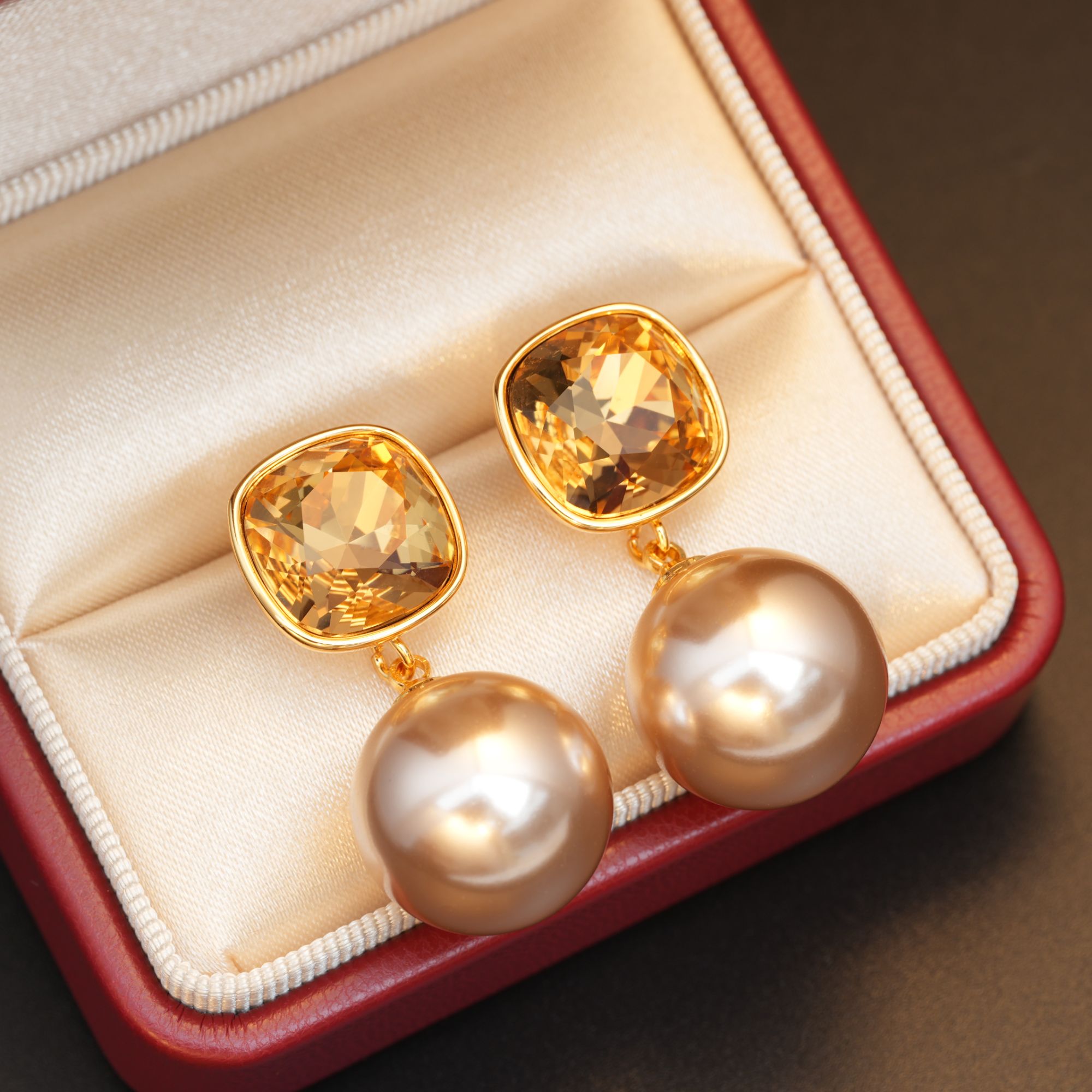 铜合金合成锆石耳饰 金色殿堂~复古珍珠耳环女轻奢小众耳钉耳饰