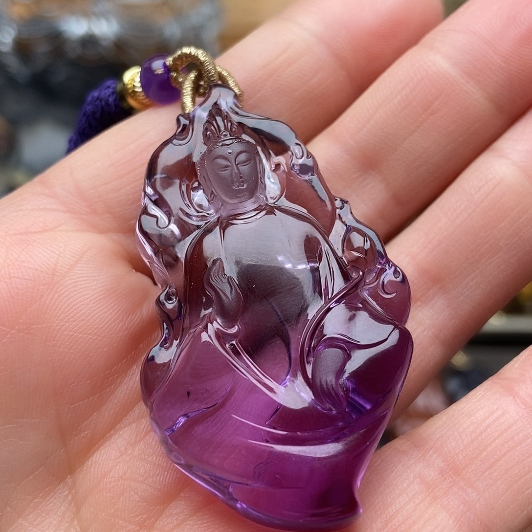 天然水晶吊坠未镶嵌水晶