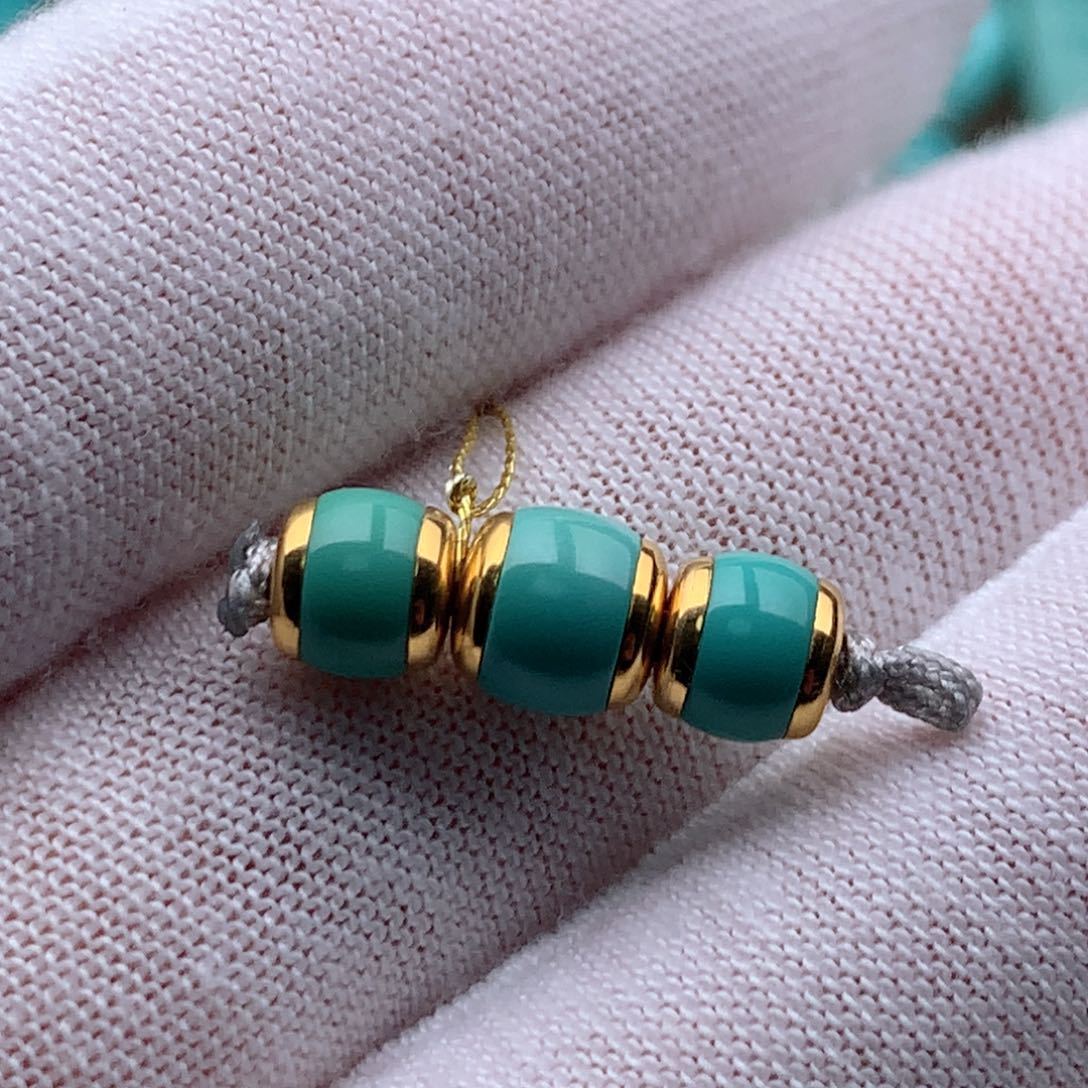 绿松石颈饰18K金镶嵌