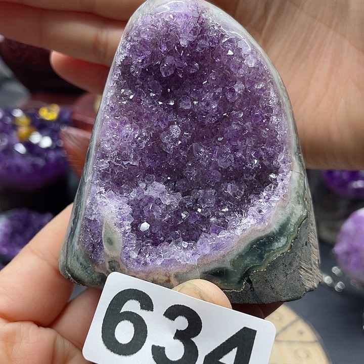 水晶大型摆件（非配饰）未镶嵌