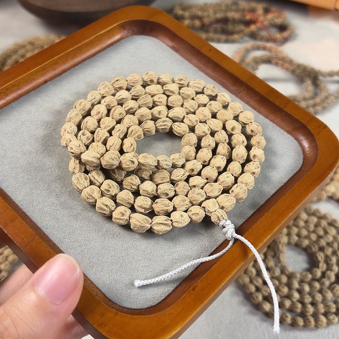 用***8柏香籽/百香籽吊坠