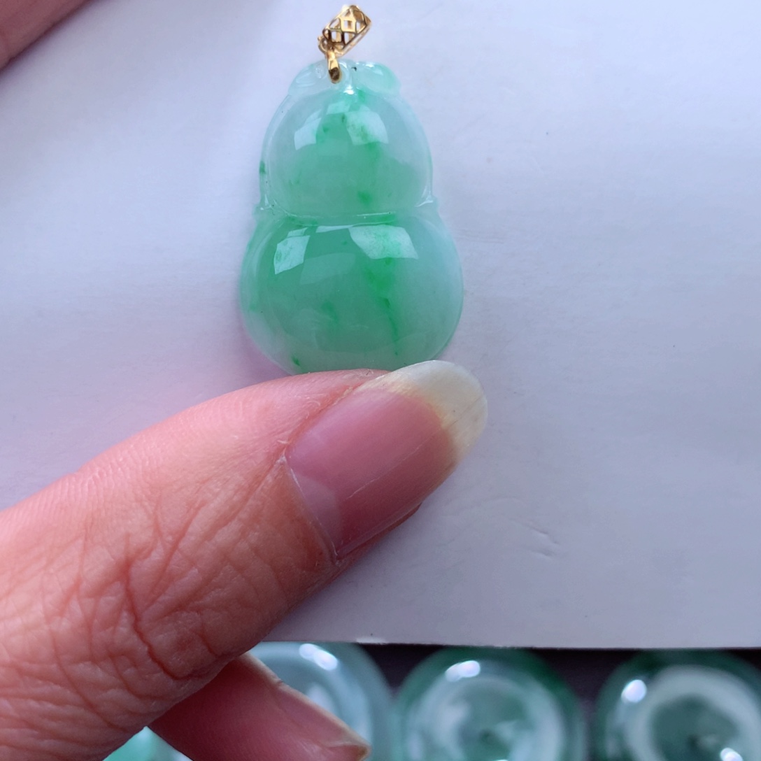翡翠吊坠(不含链)18K金镶嵌