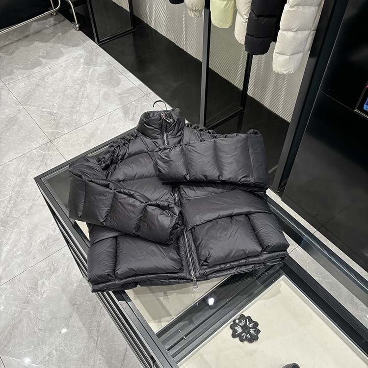 25年秋冬新款 时尚百搭立领蓬松面包短裤女款羽绒服-8856