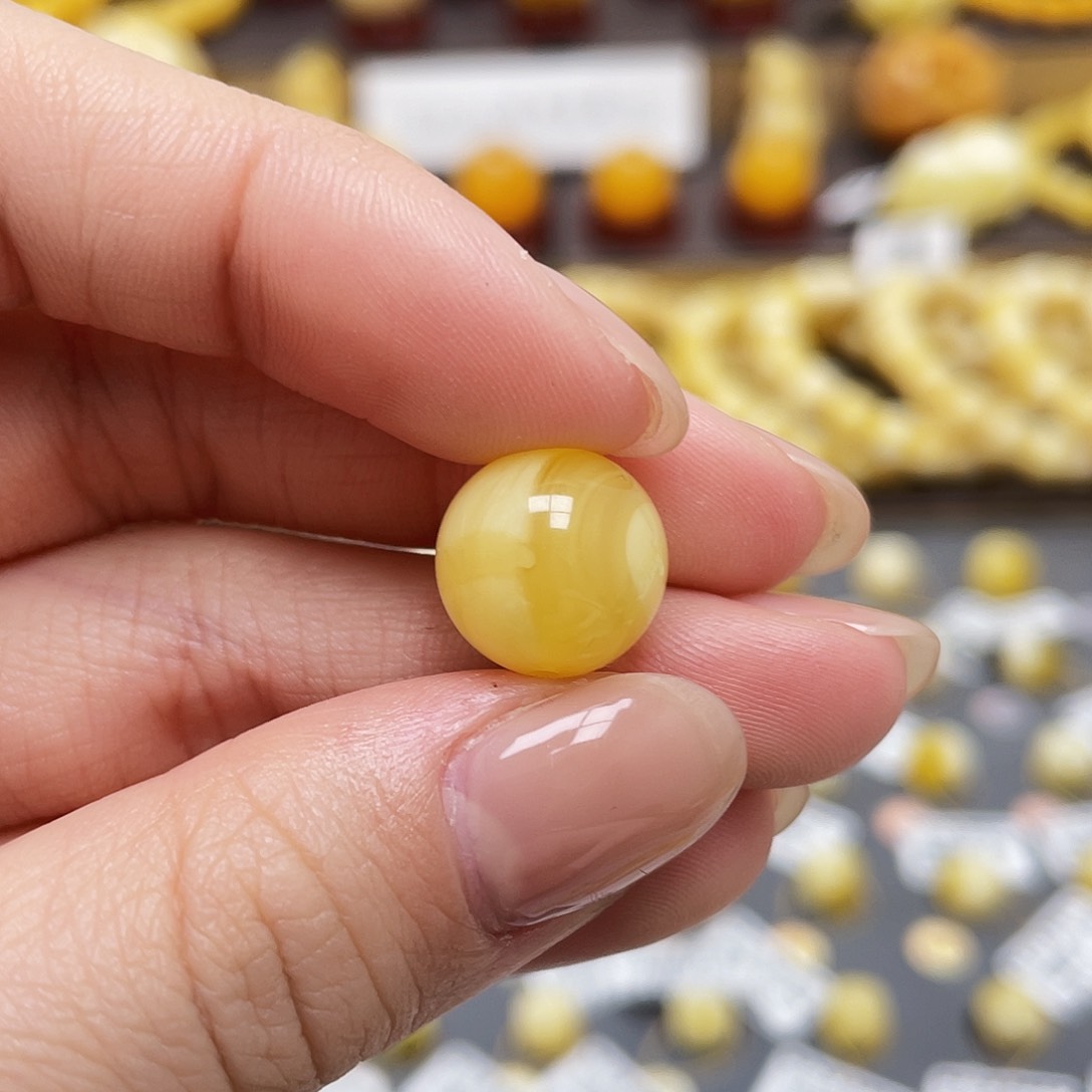 琥珀裸石未镶嵌蜜蜡圆珠12.5mm