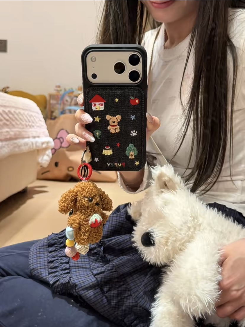 韩系牛仔纹黑底刺绣房屋小狗适用iPhone17pro手机壳苹果16pro新15