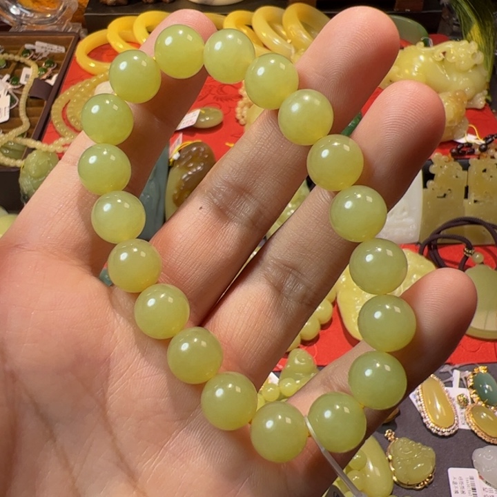 和田玉（黄玉）未镶嵌颈饰