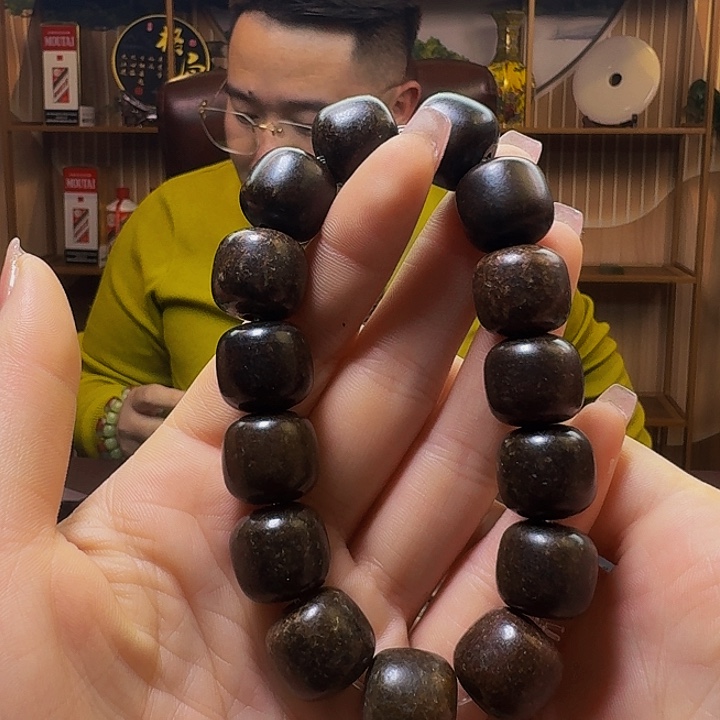 和田玉手串未镶嵌西****欣