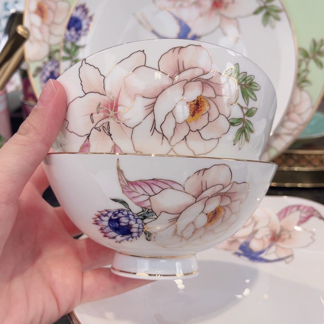 骨瓷两个饭碗—————————————