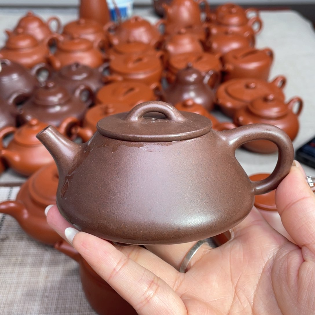 紫砂茶壶紫泥半手140毫升