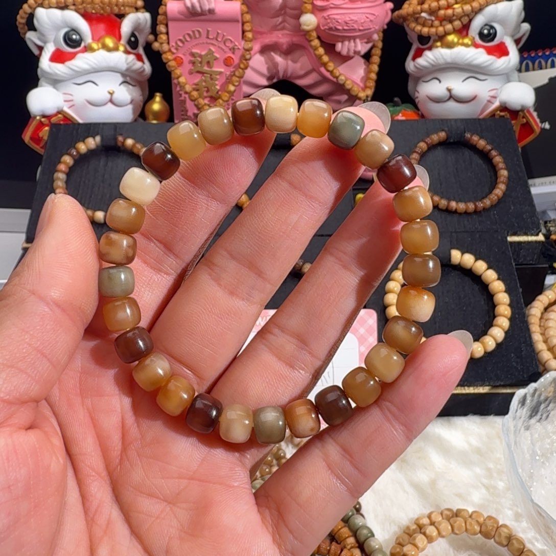 诗***莫龙脊菩提手串玉化多宝不退不换