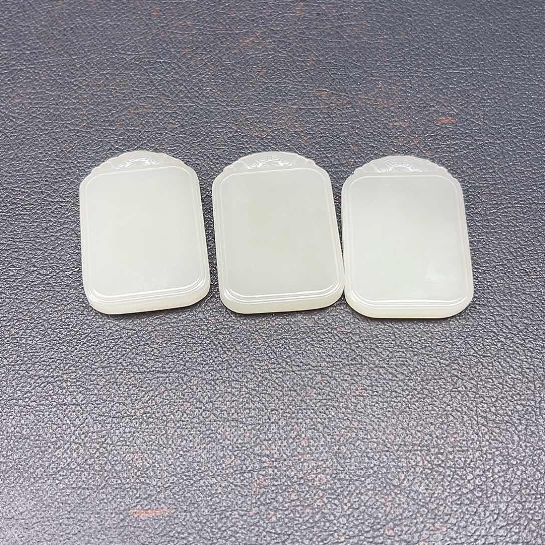 和田玉金山矿白玉无事牌多样性发一未镶嵌