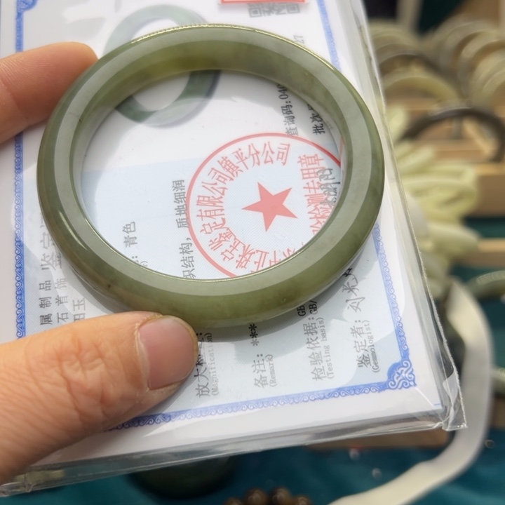 和田玉手镯未镶嵌58.4圈围913