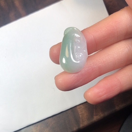 翡翠未镶嵌颈饰缅甸A货，每天下午1点半开播