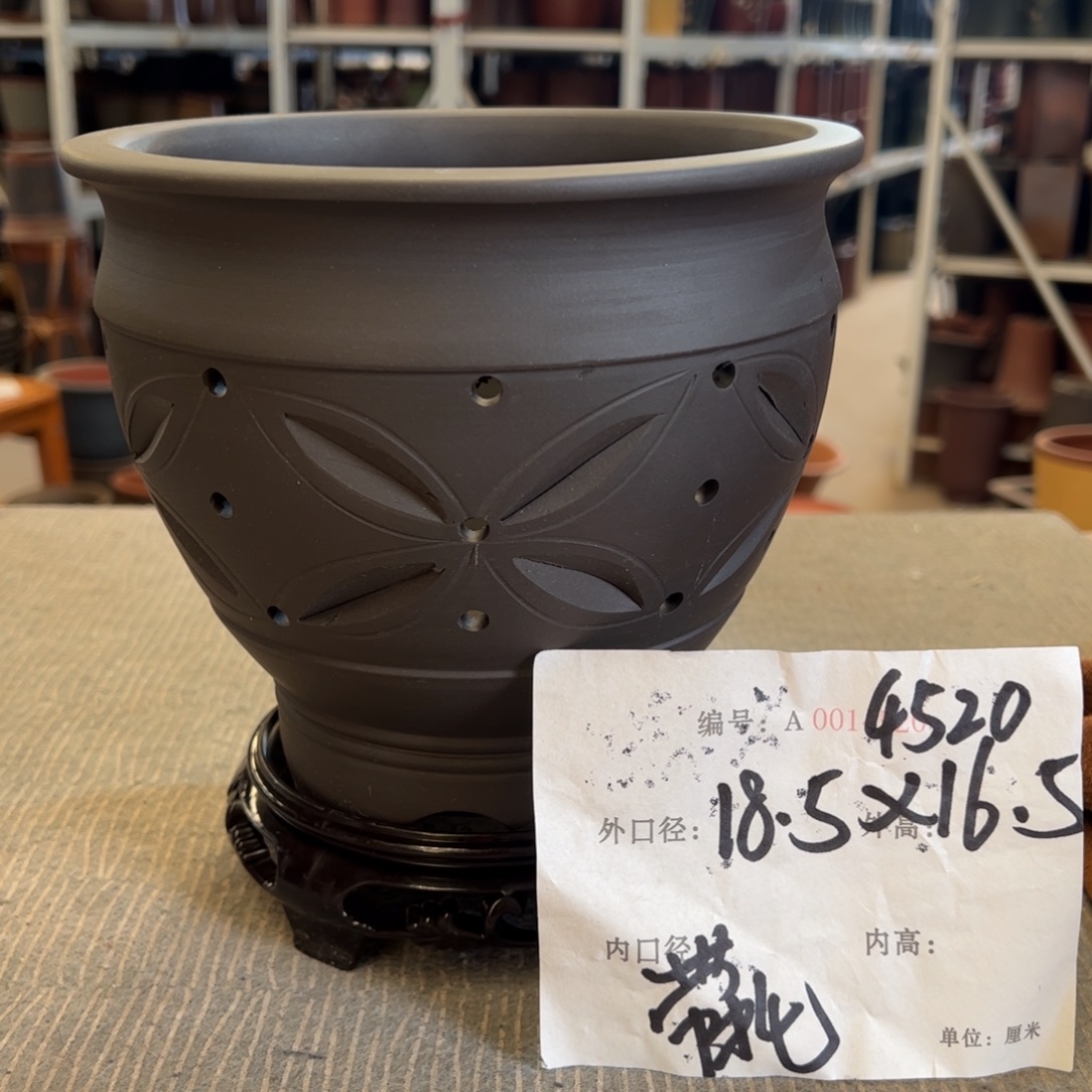 紫砂花盆紫砂花盆