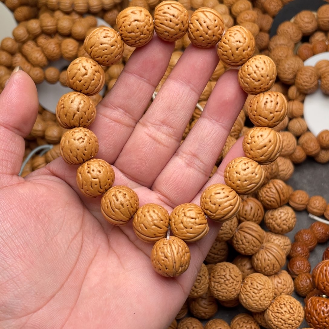 桃核手串桃核金丹闪80