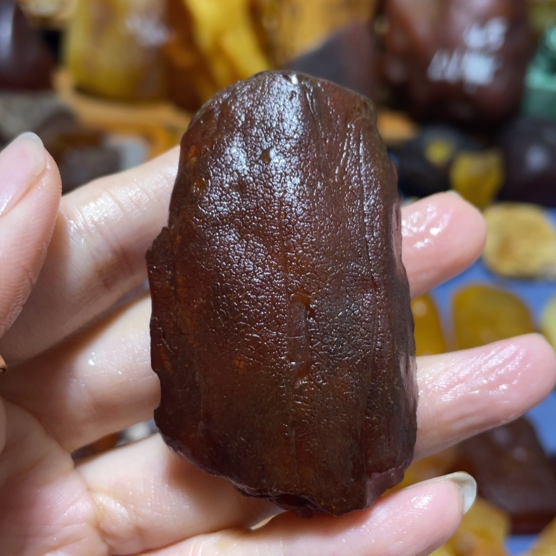 定制琥珀未镶嵌原石