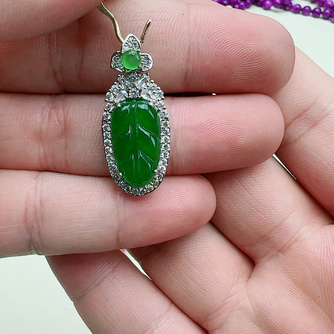 翡翠吊坠(赠链)银S925镶嵌