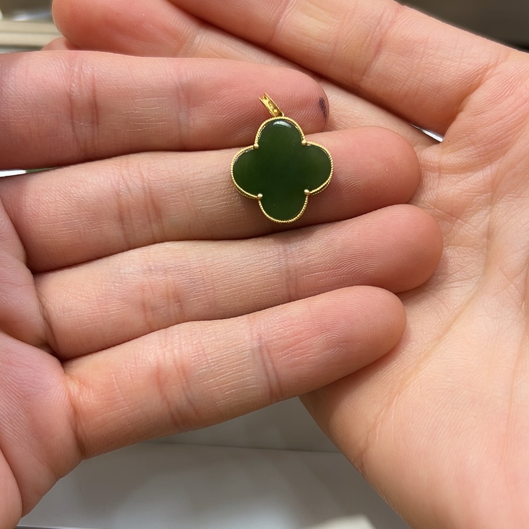 和田玉颈饰颜色多样性发货拍一发一18K金镶嵌半***傻