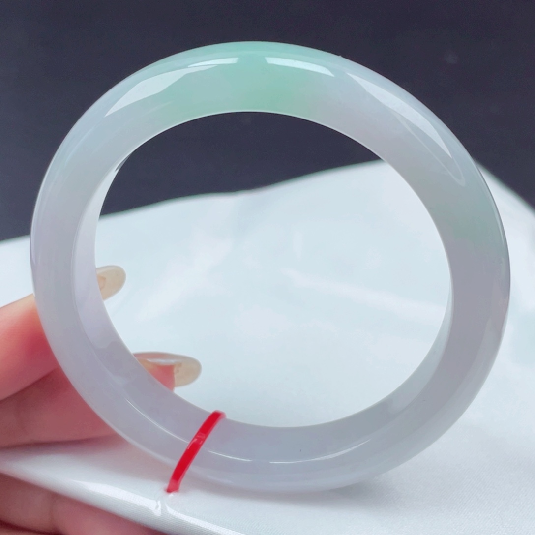 翡翠未镶嵌手镯57圈口