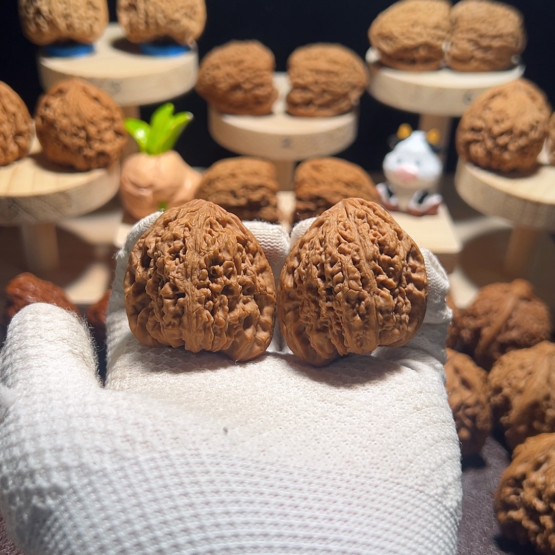 齐***宾手串/手链核桃106