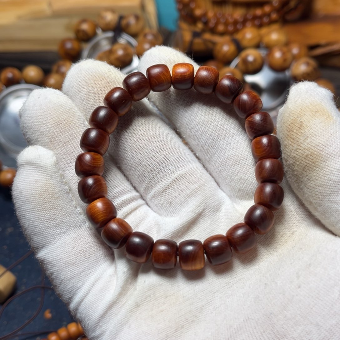 手串/手链柏木（崖柏）0.8*0.9尺寸的小老形黑油太行料