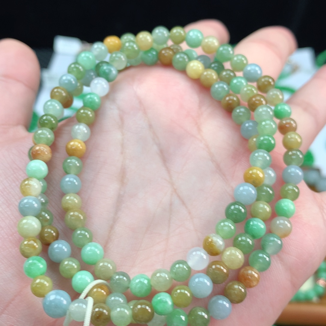 翡翠手链未镶嵌翡翠