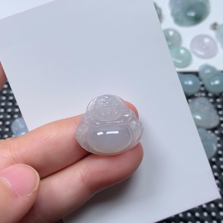 翡翠未镶嵌颈饰佛公