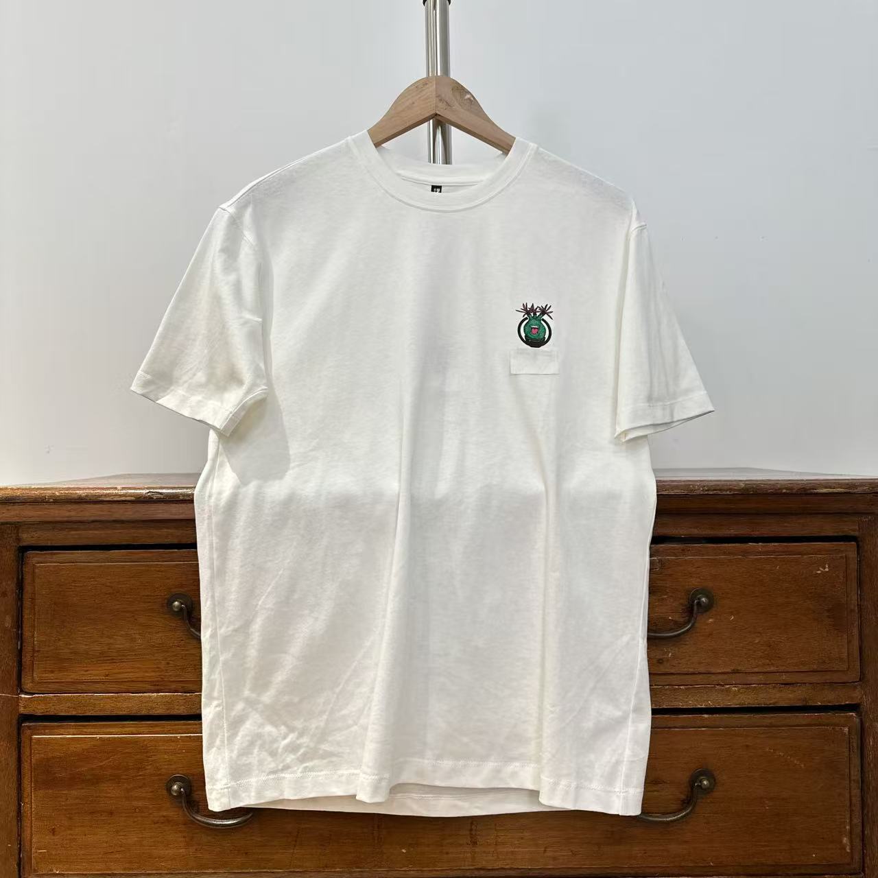 ini 男款休闲T恤 XX185 DM24F917