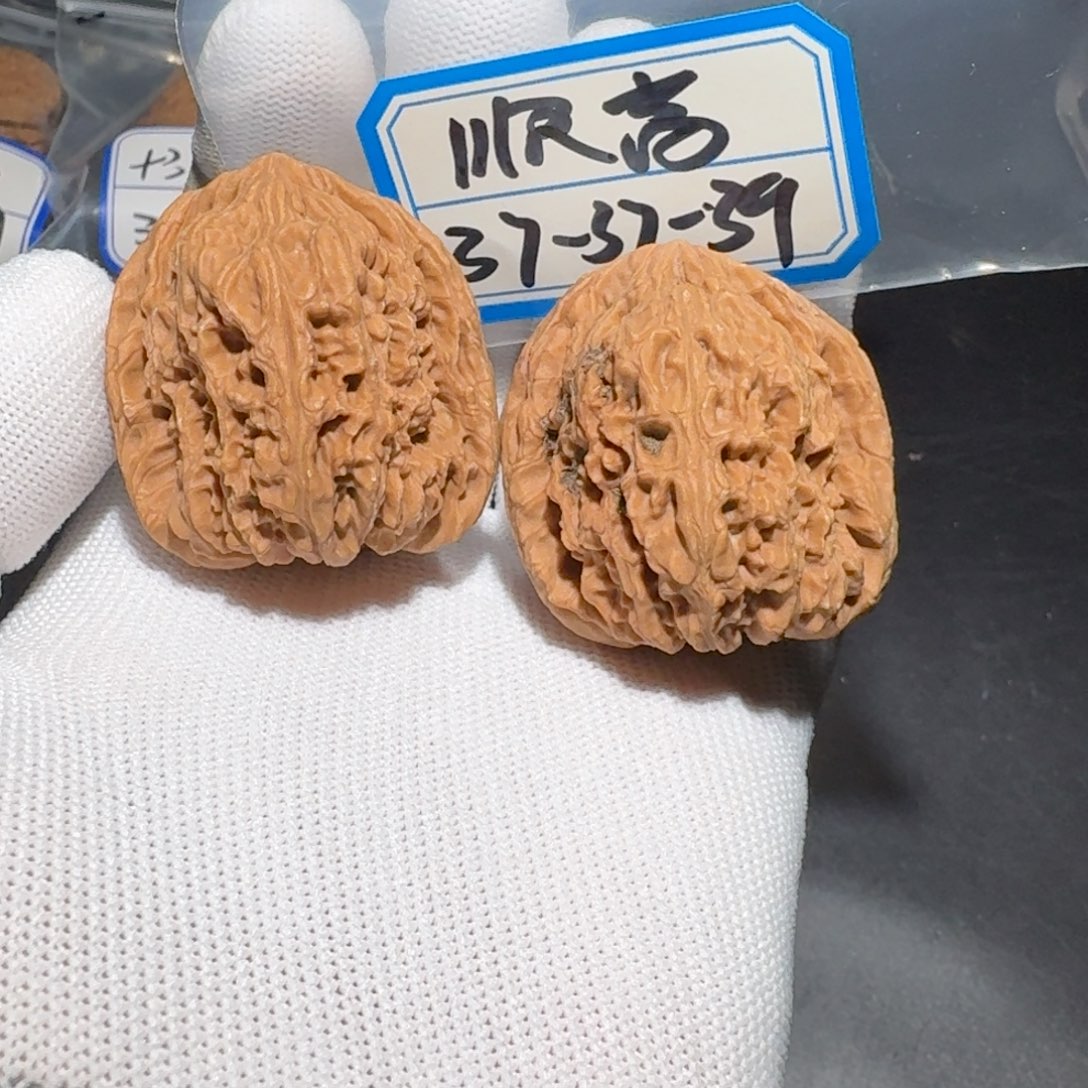 文玩核桃把件8号顺高残