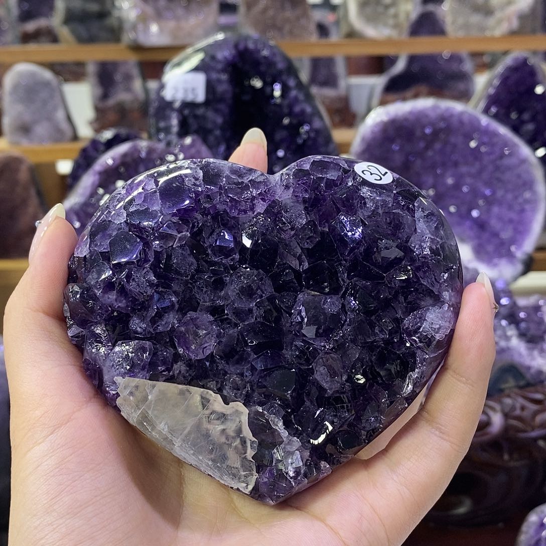 未镶嵌水晶大型摆件（非配饰）