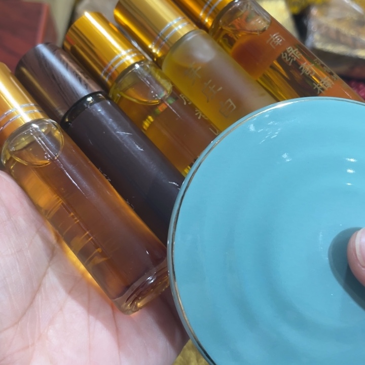 盖碗我在外面吃饭呢你在哪了我在