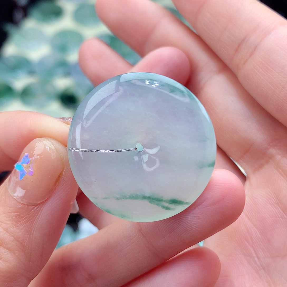 翡翠颈饰未镶嵌尺寸29/5.8