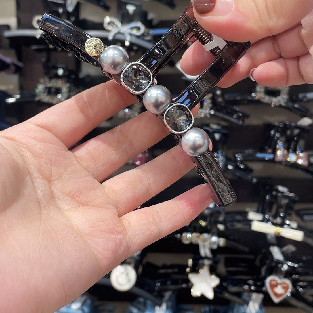 布艺非金属抓夹111