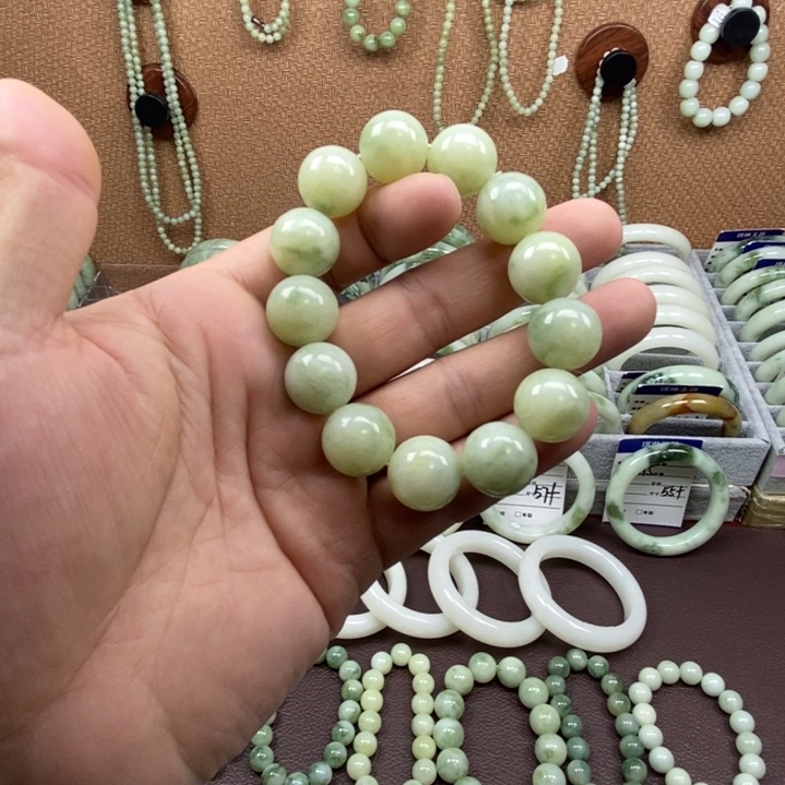蛇纹石玉未镶嵌手链