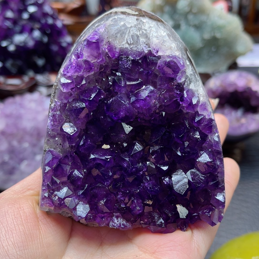 紫晶大型摆件（非配饰）未镶嵌