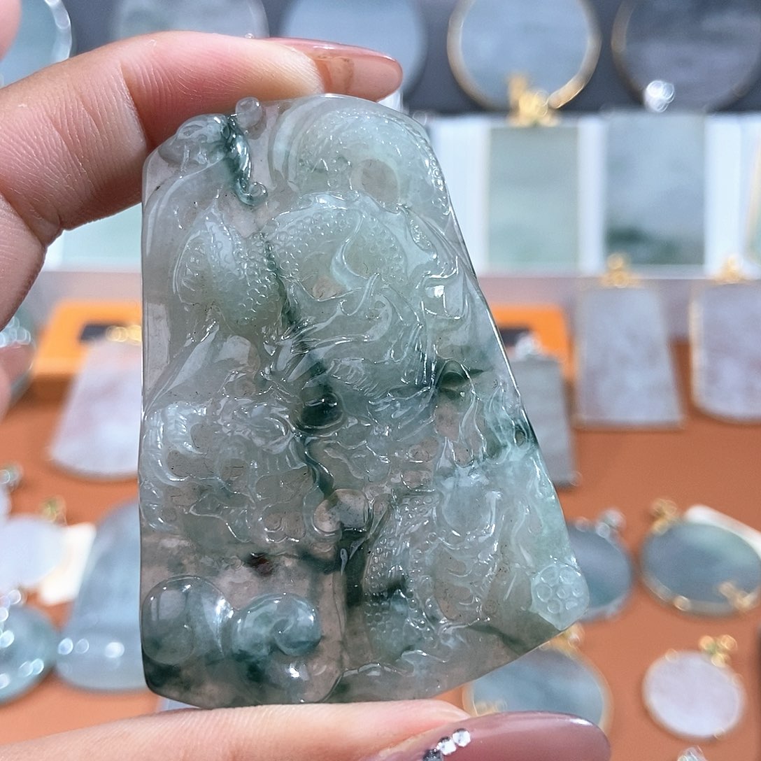 翡翠未镶嵌吊坠(不含链)