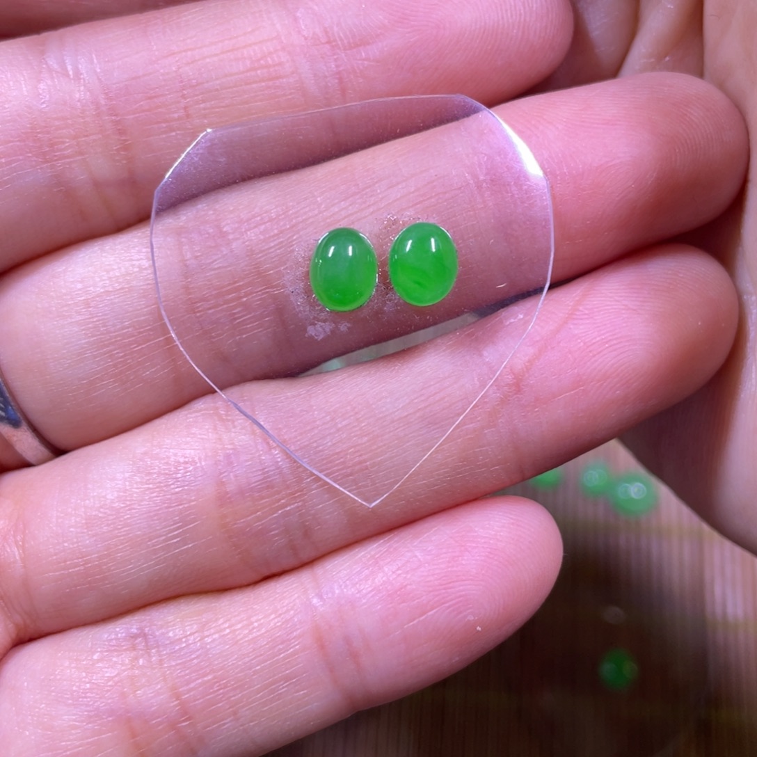 翡翠未镶嵌颈饰蛋面