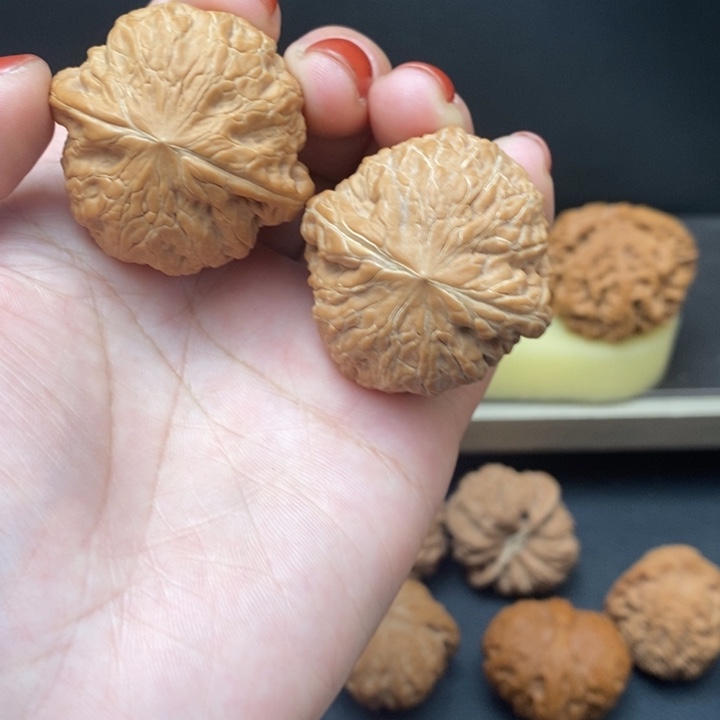 文玩核桃吊坠铁锤