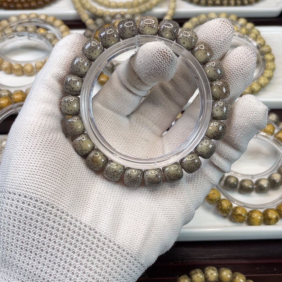 a***.手串星月菩提石玉料糯冰