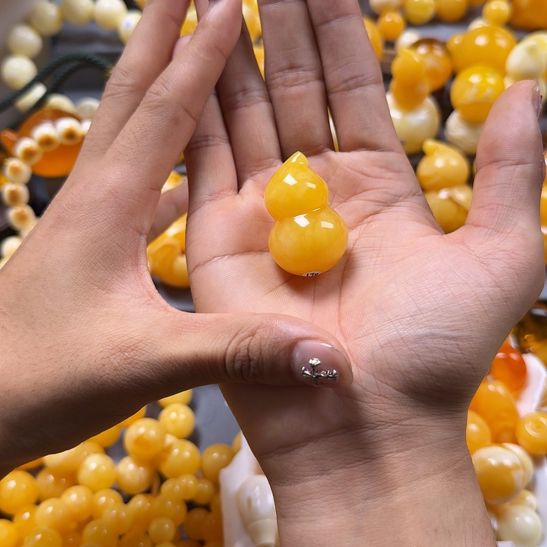 琥珀珠宝奇石未镶嵌葫芦