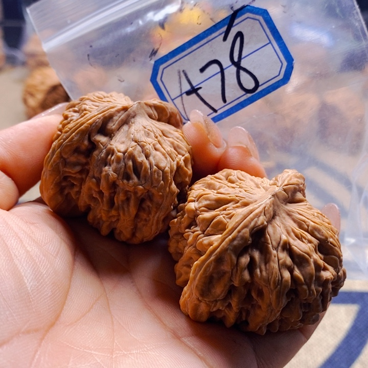 把件文玩核桃楼子